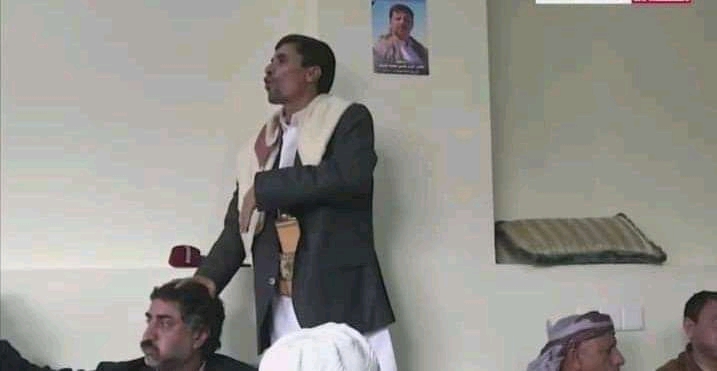 صورة تثير السخرية والضحك للقيادي الحوثي 