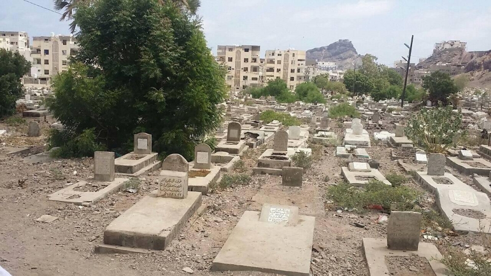 عائلة المواطن اليمني المتوفي العائد من المقبرة في عدن توضح تفاصيل ما حدث