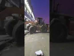 شاهد جماعة الحوثي تحطم مركز تجاري في اهم شوارع العاصمة صنعاء  (فيديو )