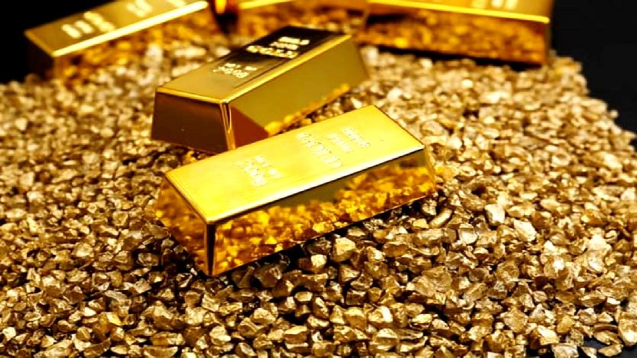 الذهب يسجل تراجعاً سريعاً مع احتفاظ الدولار بمكاسبه