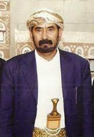 من هو الشيخ القبلي البارز و والد مسؤول يمني في الشرعية الذي توفي في مأرب ؟( الاسم والصورة )