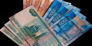 دولة عربية تعلن ادراج الروبل الروسي في قائمة العملات المستخدمة في بلادها 