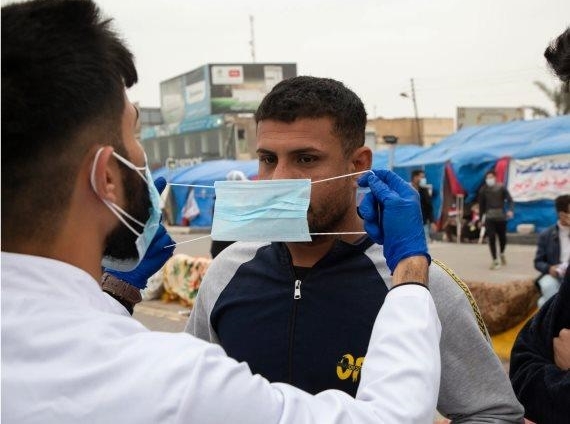 أخصائي يمني بعلم الوبائيات يعلن الكشف عن علاج مذهل لفيروس كورونا