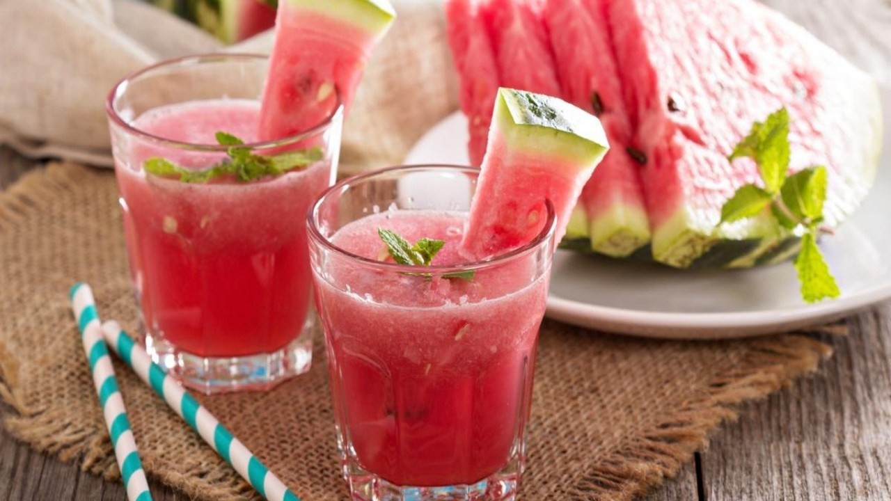 أبرز فوائد عصير البطيخ خلال الصيف