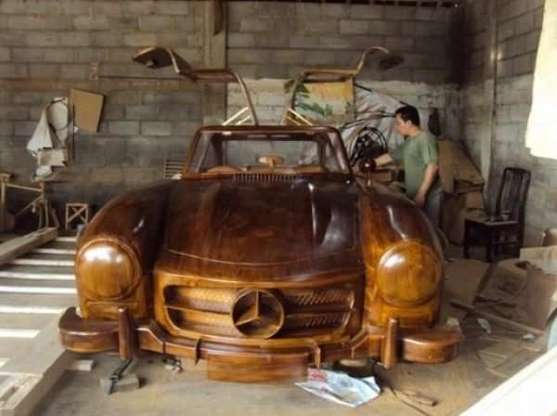 سيارة الخشب