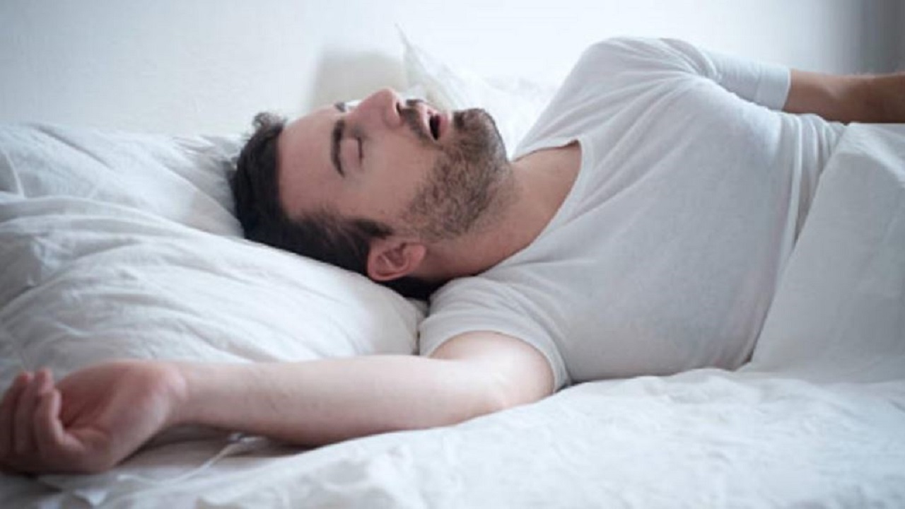 نصائح للتخلص من مشكلة الشخير أثناء النوم