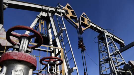 مفاوضات سيرلانكية للحصول على قرض لشراء منتجات النفط الروسية