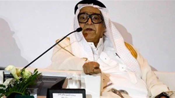 شاهد.. لحظة خروج جثمان رجل الاعمال السعودي  الشيخ صالح كامل من مستشفى في جدة