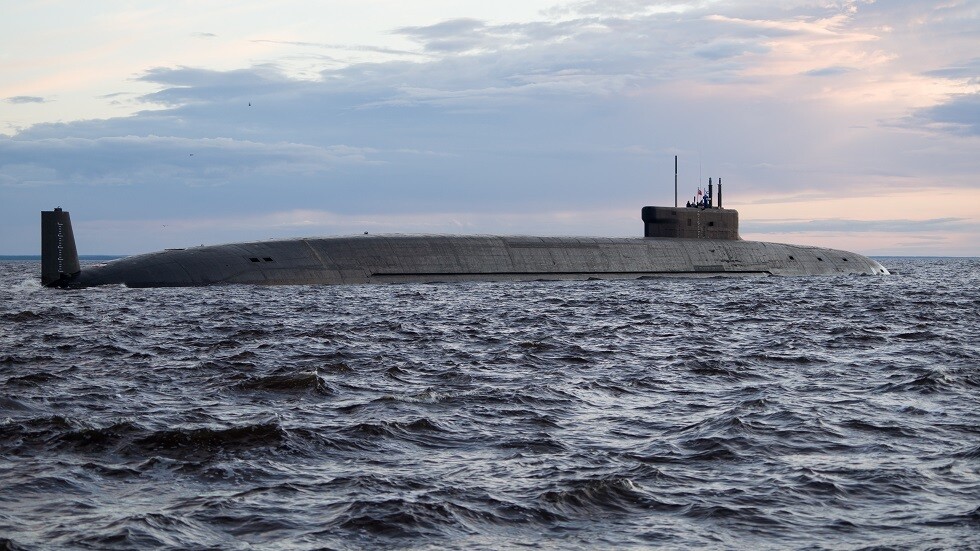 البحرية الروسية تتسلم غواصة استراتيجية صاروخية قريبا