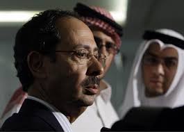 من هو المسئول اليمني الوحيد الذي تنافست أكبر مؤسستان مانحتان في العالم للحصول عليه بعد تقديمه استقالته من منصبه الحكومي الرفيع !