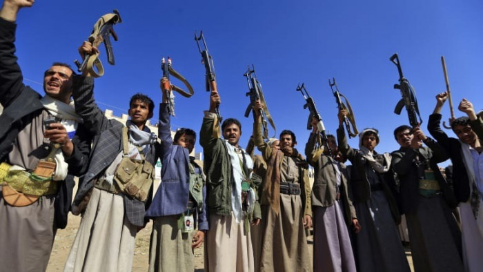 صحيفة خليجية تكشف عن السر الذي يتكتم عليه جماعة الحوثي في العاصمة صنعاء ؟