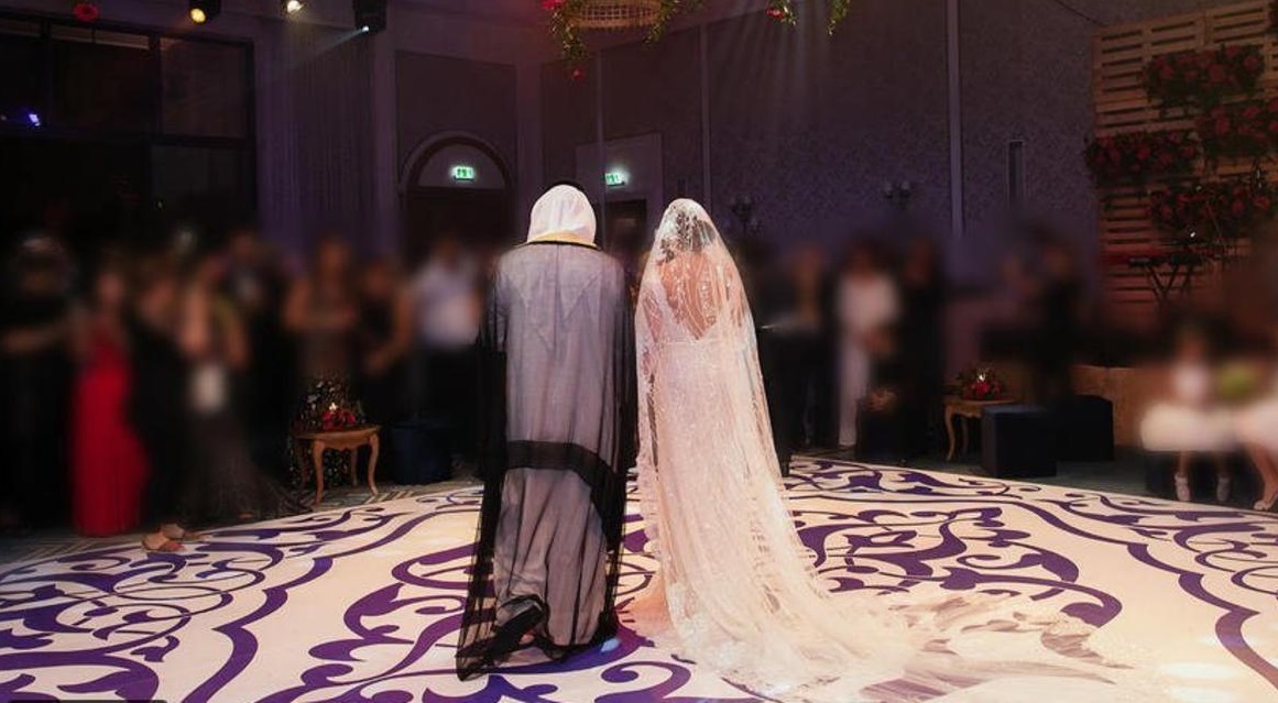 عروس سعودية دمرت بيتها في اول ليلة من زفافها .. لن تصدق ماذا فعلت بالعريس !