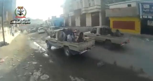 ورد الآن .. قوات الجيش والعمالقة تدخل مدينة حريب بمحافظة مأرب .. شاهد بالفيديو.. 
