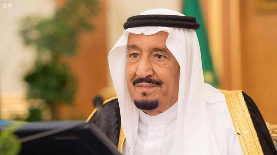 عاجل : الملك سلمان يصدر أمراً ملكياً بالتزامن مع توقيع اتفاقية الرياض