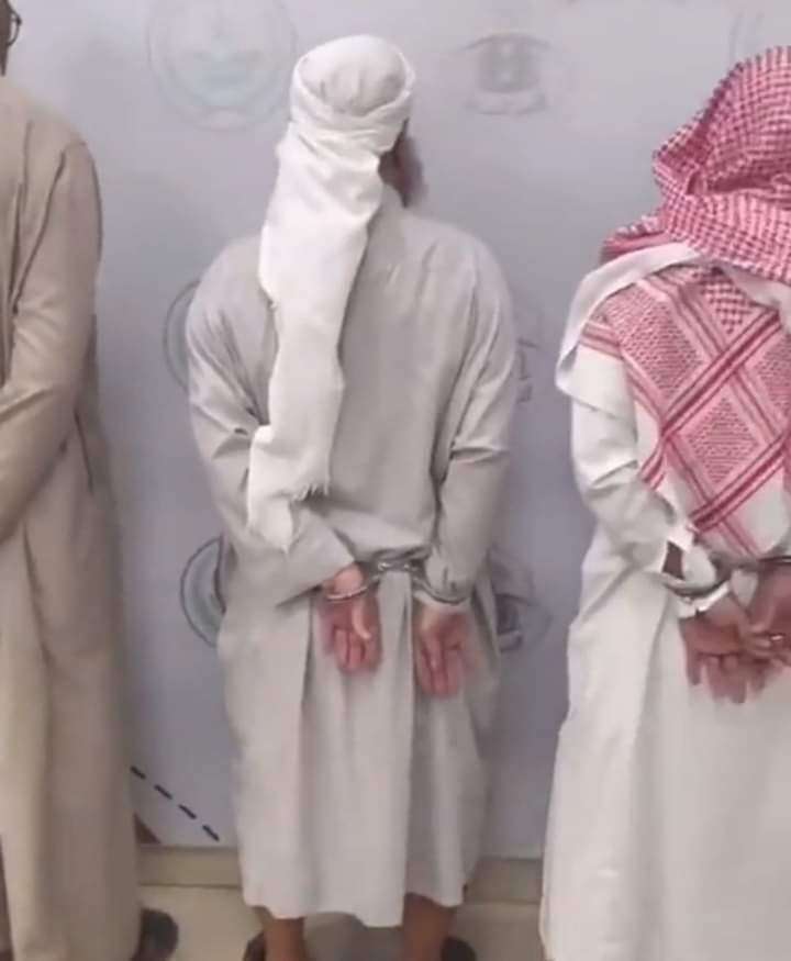 السلطات السعودية تعتقل رجل دين يمني شهير وبحوزته هذا الشي 