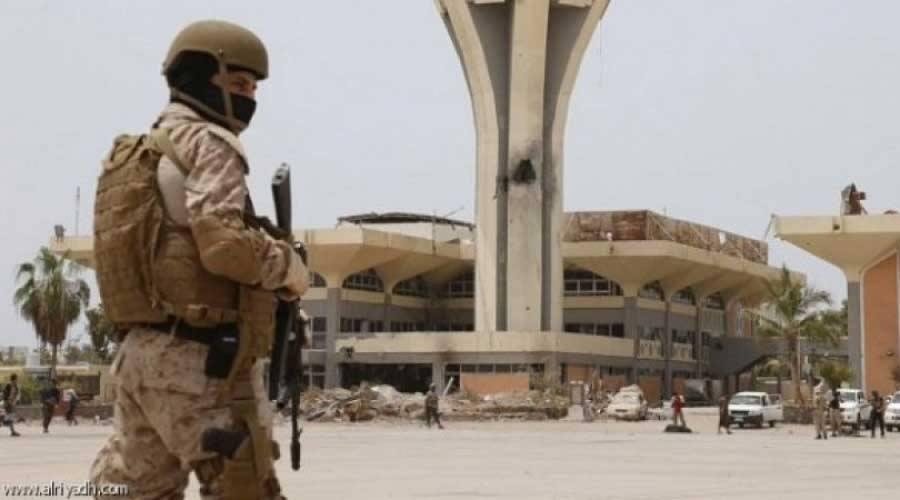 من عدن ... إصابة جندي سعودي في اشتباكات مسلحة بين مجموعتين تابعتين للحزام الأمني 