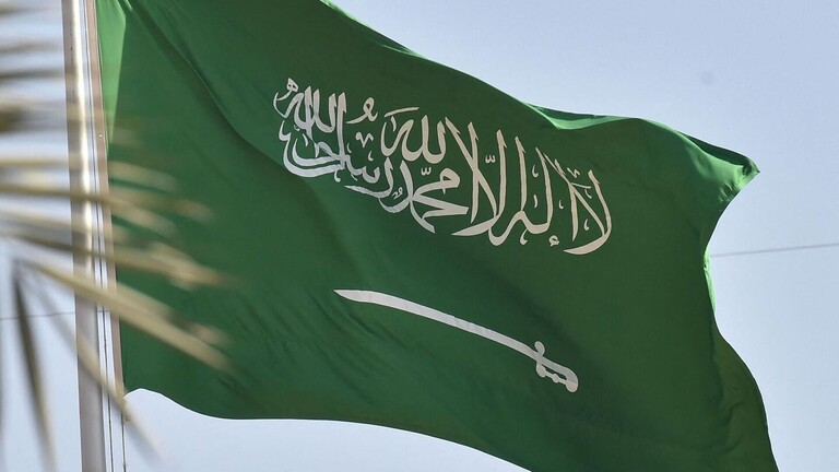 السعودية توصي مواطنيها بتجنب السفر الى هاتان الدولتان 